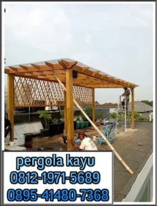 Inspirasi Pergola Taman dengan Kayu Bengkirai