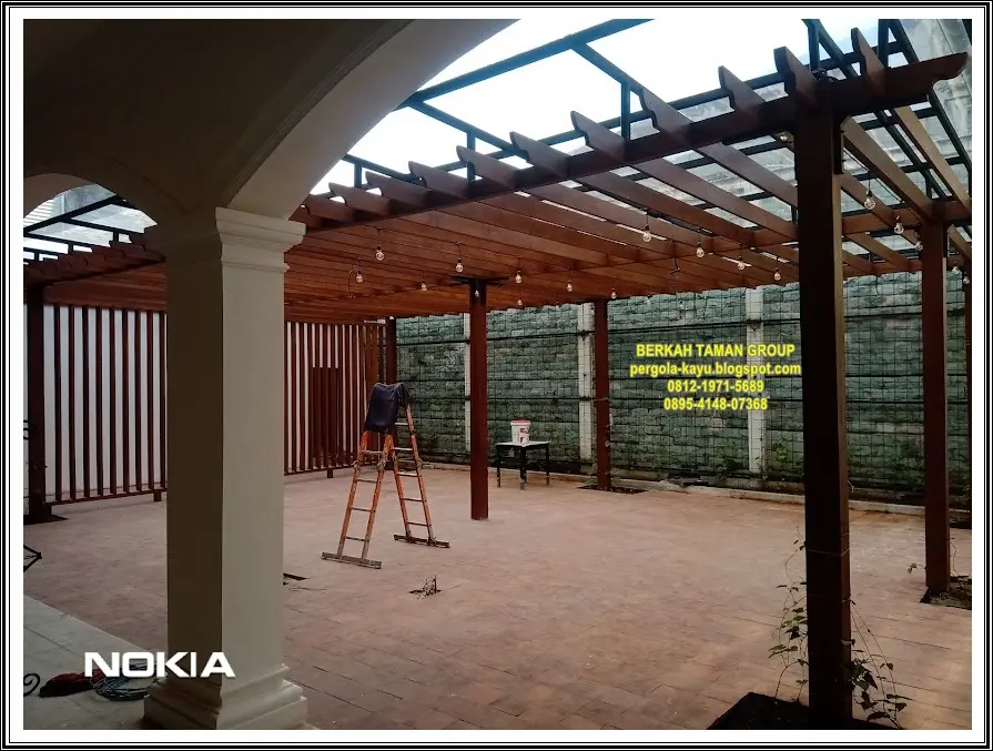 Tukang Pergola Kayu di Jakarta Selatan – Pergola Restoran Lebak Bulus oleh Berkah Taman Group