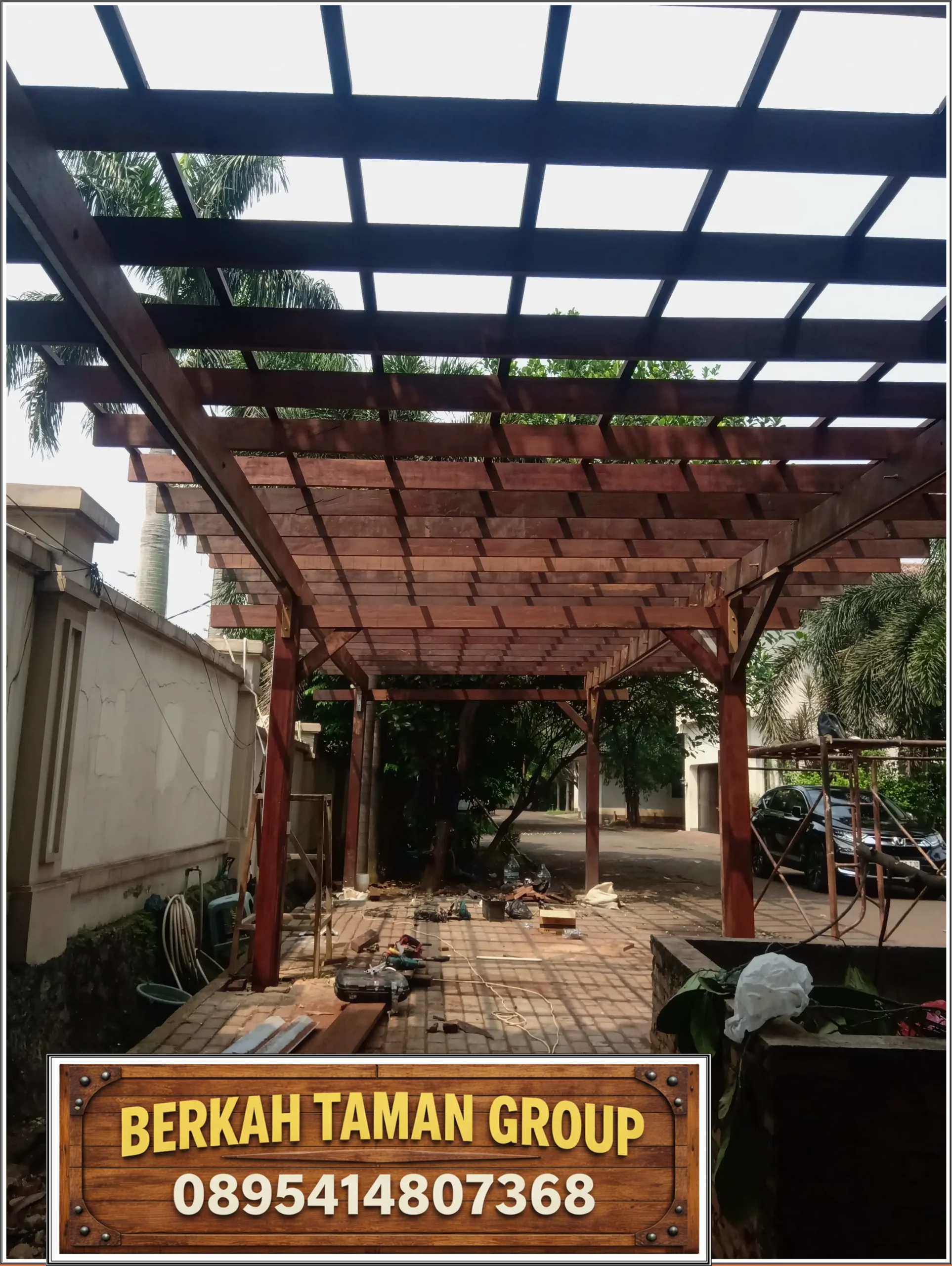 Pergola Kayu Merbau
