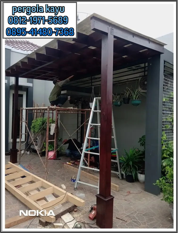 Finishing Pergola Kayu Cempaka Putih